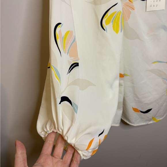 Women’s A New Day floral blouse w/square neckline &balloon sleeves size L NWT - Picture 4 of 8